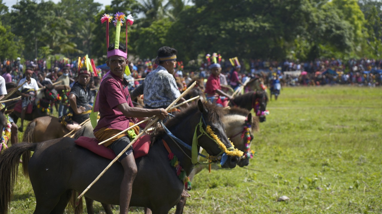 Salah satu kegiatan budaya Indonesia
