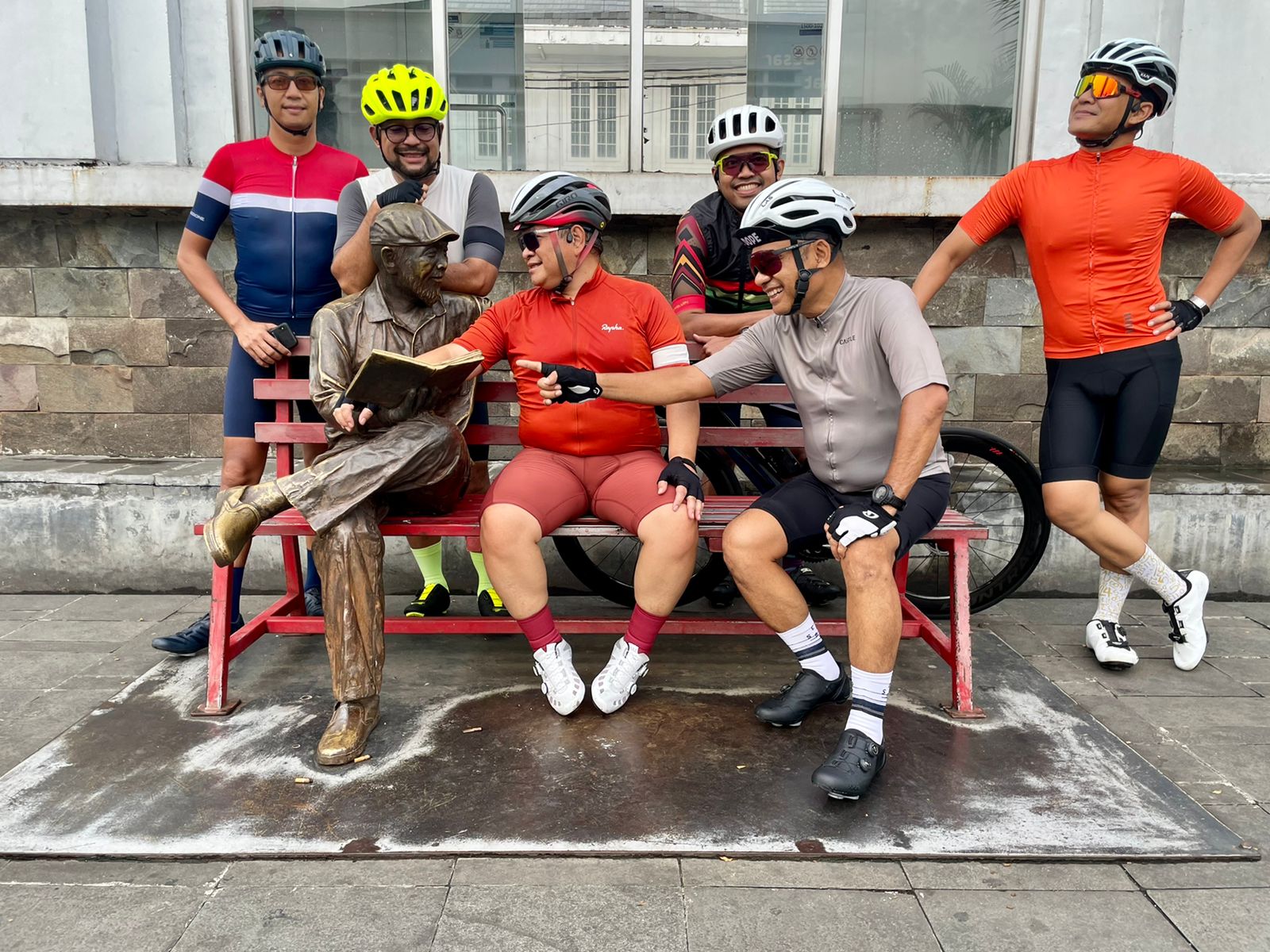 Gaya Foto Saleh Husin Dan Pramono Anung Naikin Imun Sambil Gowes