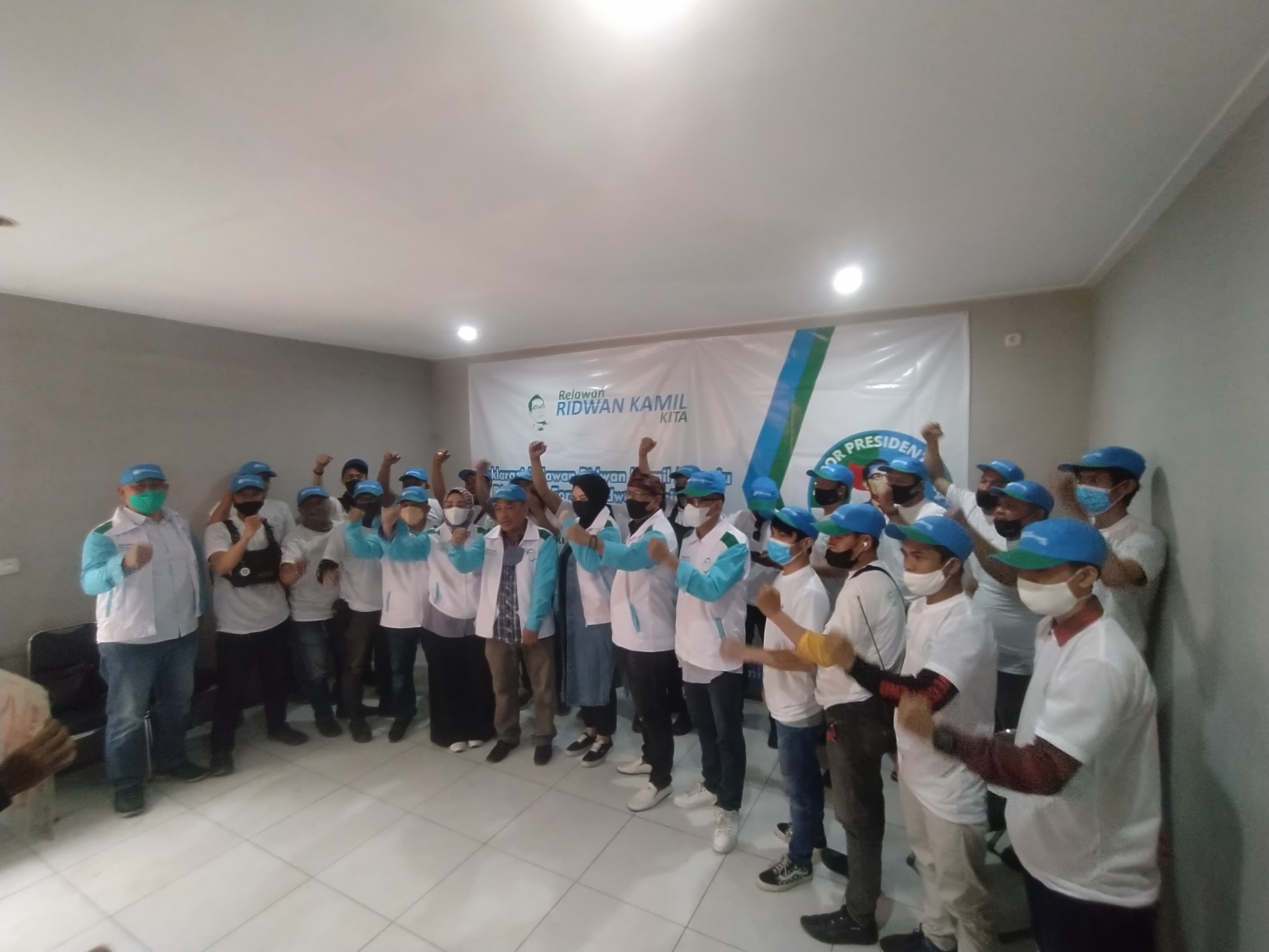 Relawan Ridwan Kamil Kita mendukung Kang Emil maju sebagai capres