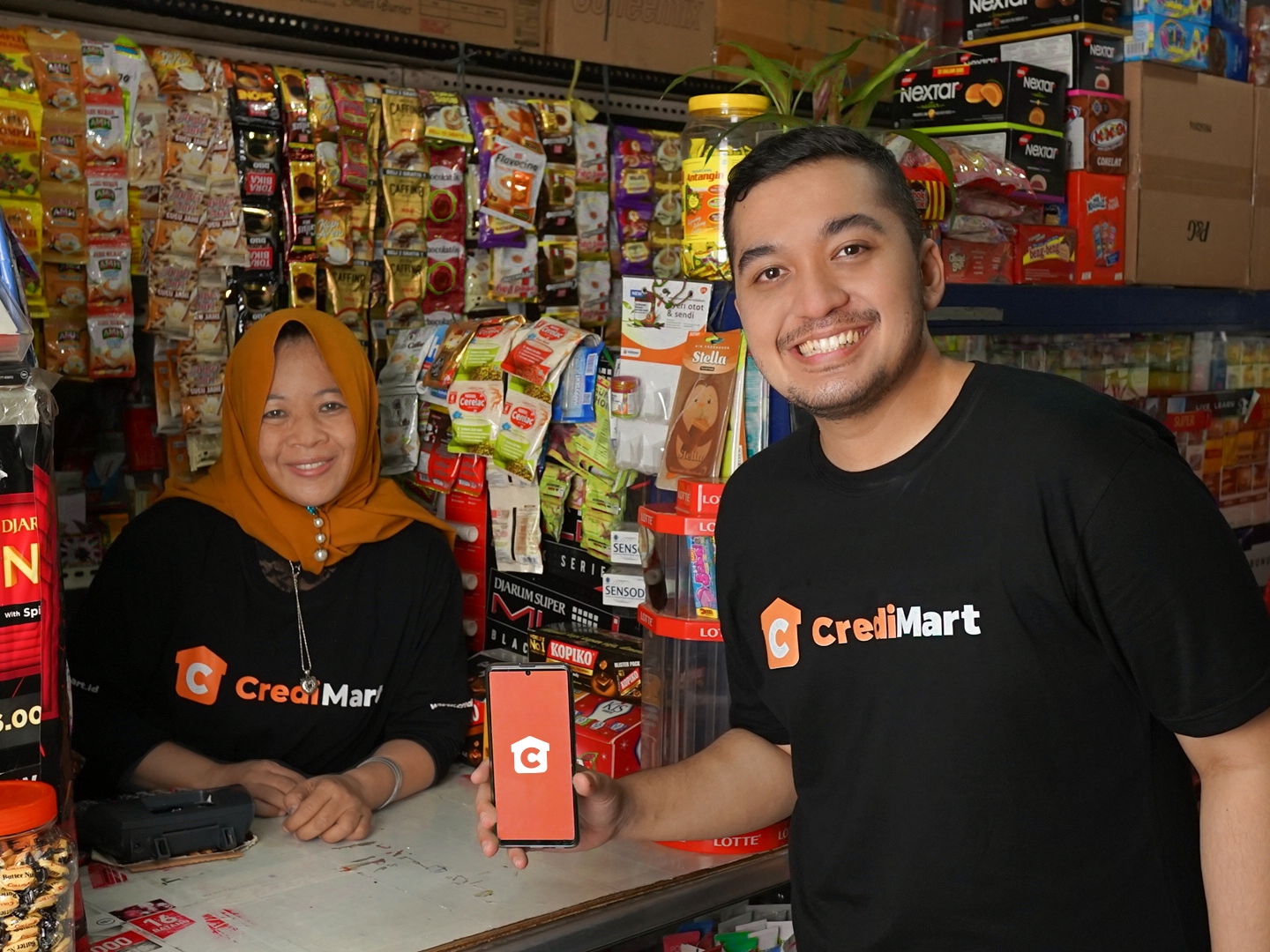 Melalui CrediMart, perusahaan menyelesaikan masalah dalam pengadaan barang sekaligus menggarap peluang di sektor grosir. 