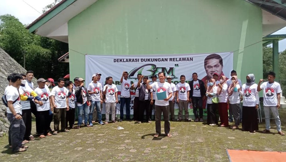 Relawan Baraya Erick Thohir Majalengka mendeklarasikan dukungan kepada putra daerah Majalengka yaitu Erick Thohir untuk maju pada Pilpres 20