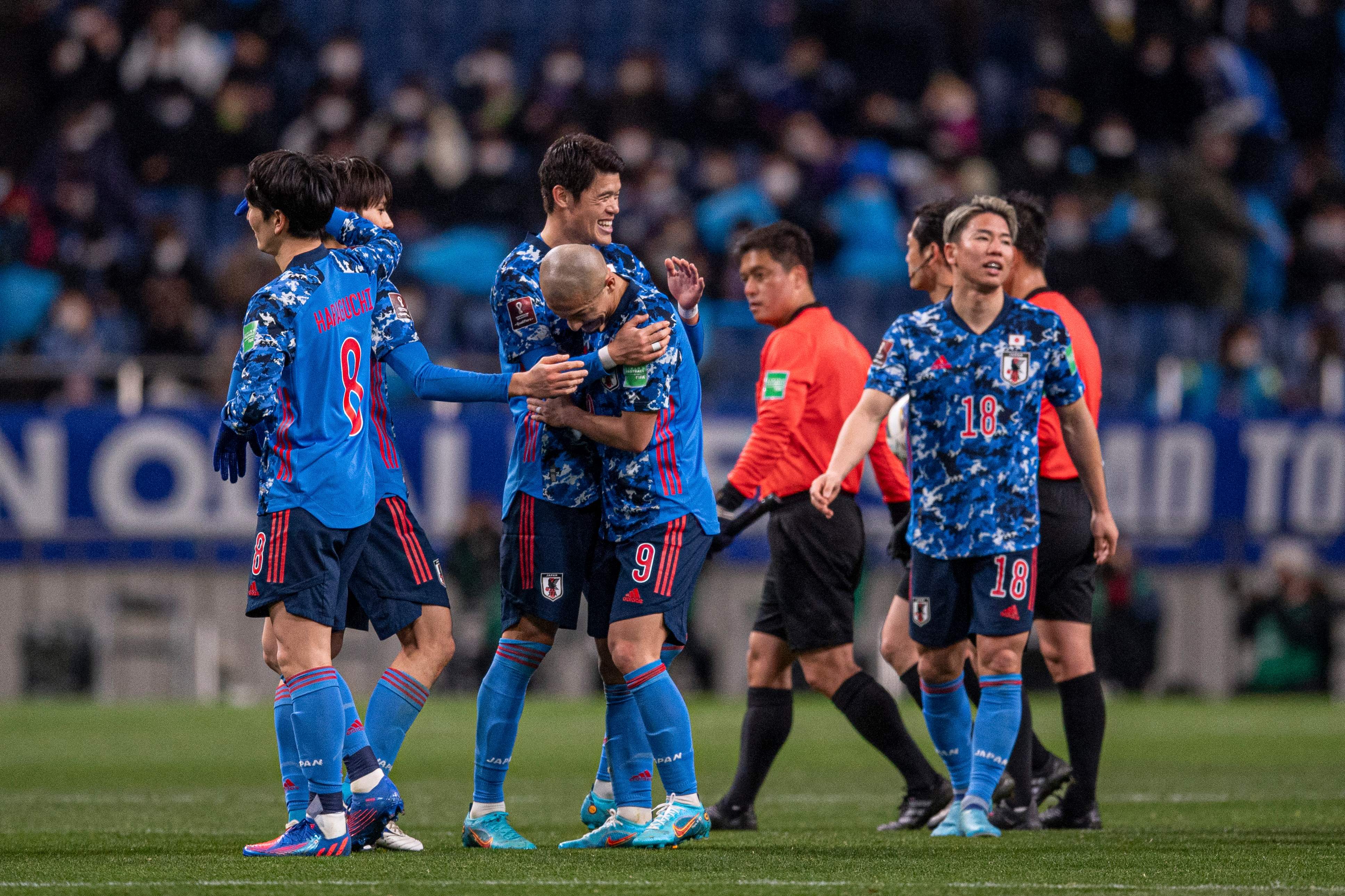 Para pemain Jepang melakukan selebrasi usai mengalahkan Arab Saudi di laga kualifikasi Piala Dunia 2022.