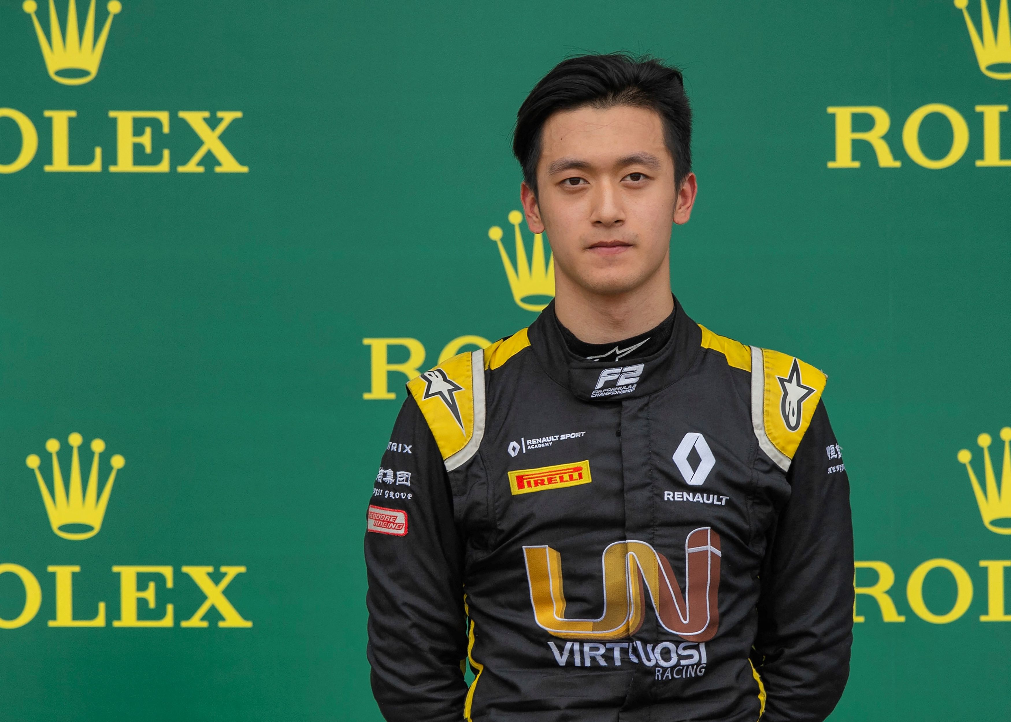 Pembalap Tiongkok Guanyu Zhou akan berlaga di Formula 1 pada musim depan.
