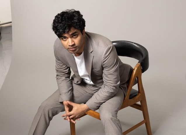 Aktor Anupam Tripathi