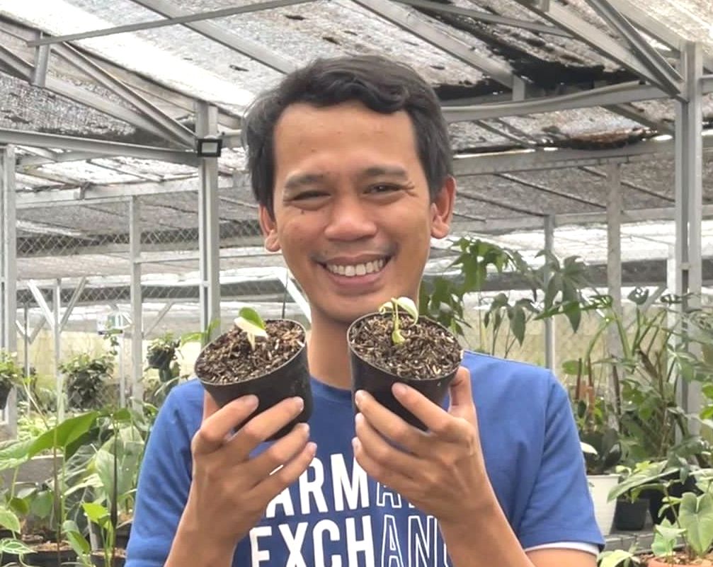 Ade Wardhana Adinata