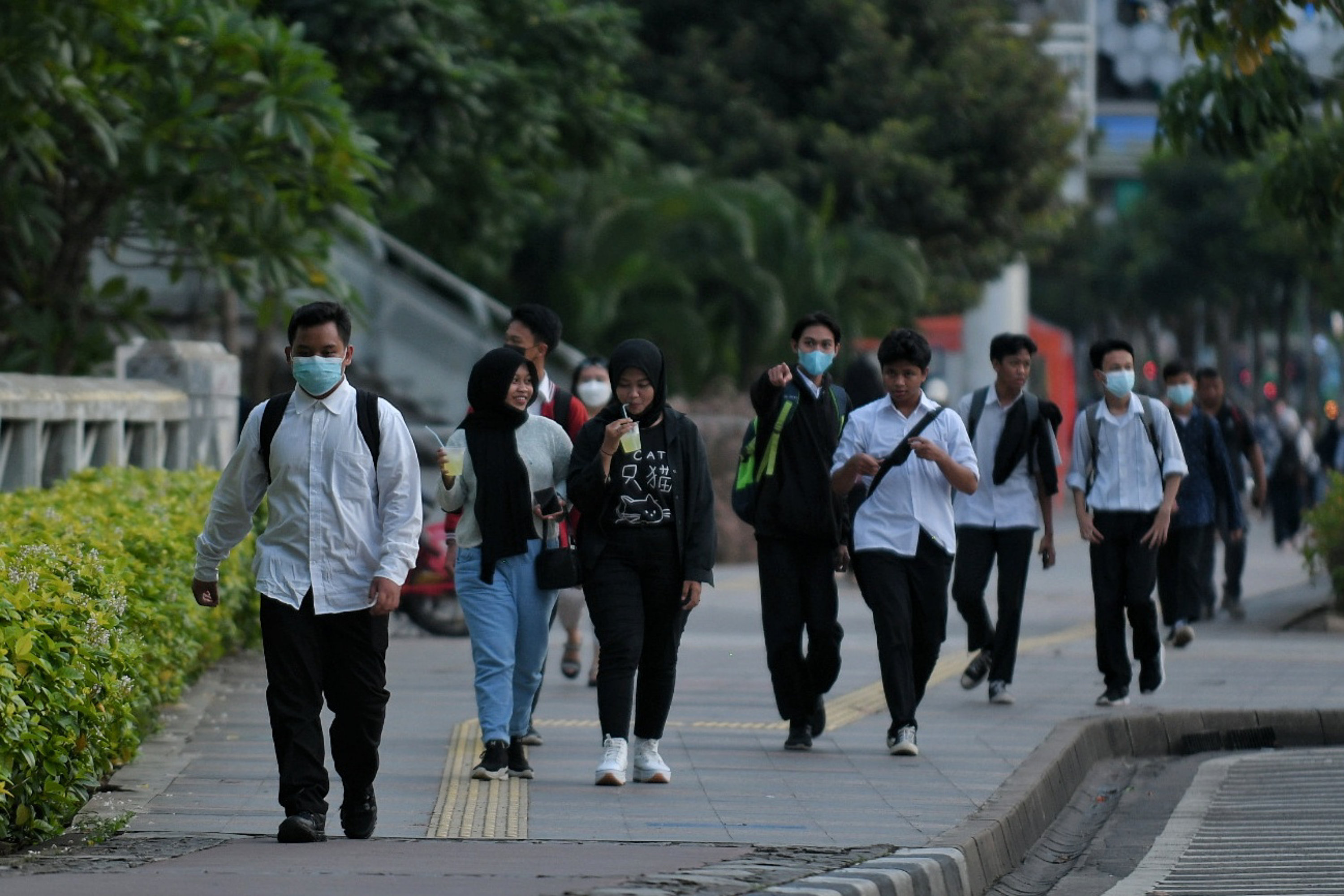 Langgar PPKM Level 3, 5 Kantor Ditutup Sementara 39 Ditegur