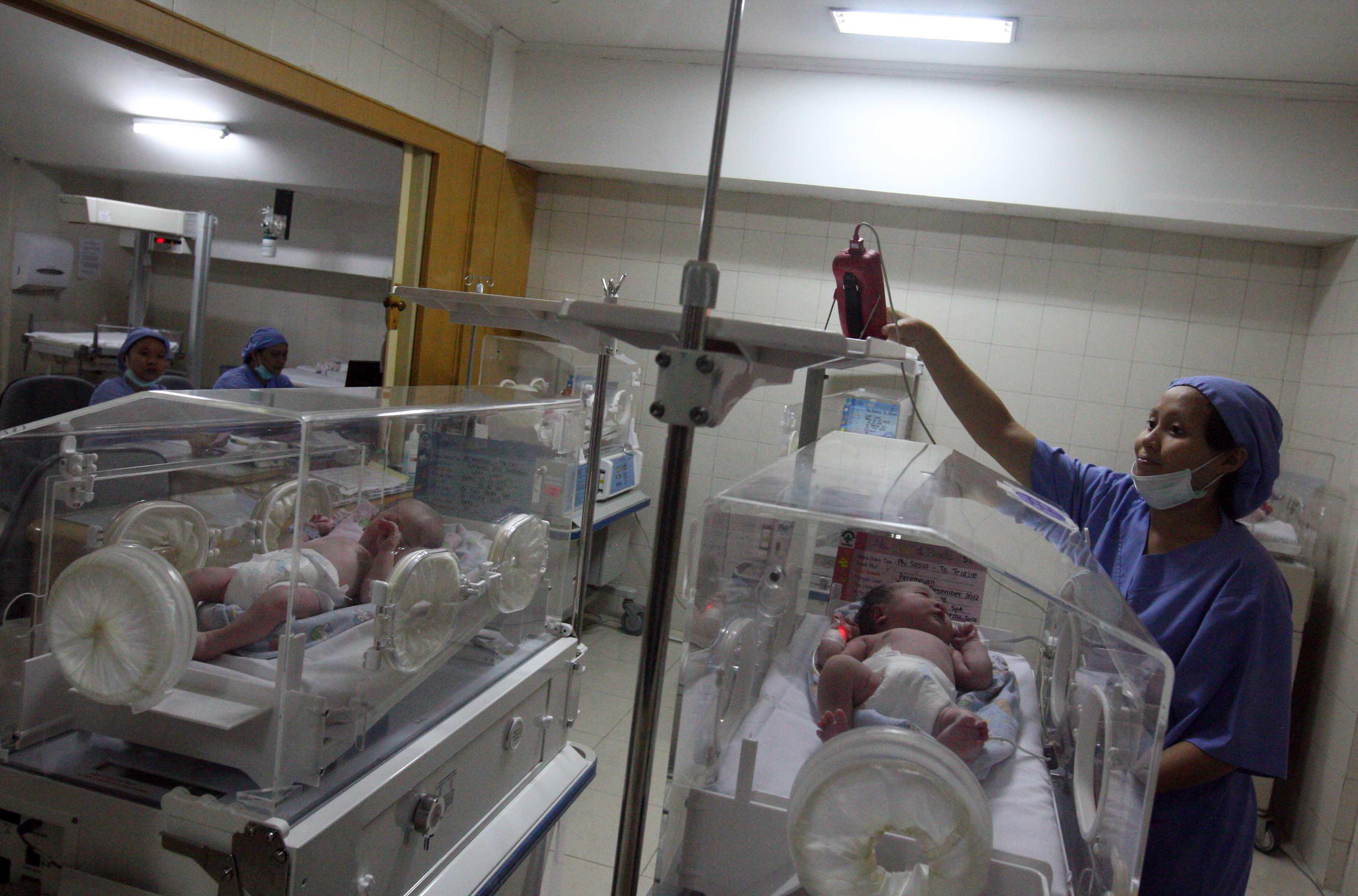 Ilustrasi kelahiran bayi di salah satu RS di Jakarta