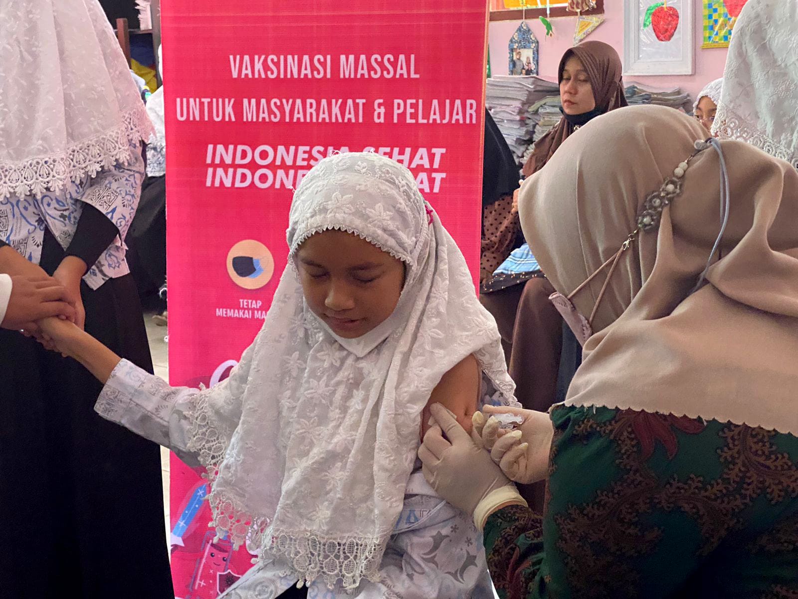 Bunda Sumbar giatkan vaksinasi anak dasar 24 ribu dosis untuk 10 wilayah, Kamis (3/2) 