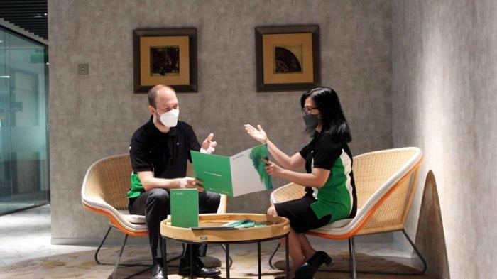 Presiden Direktur dan CEO Manulife Indonesia Ryan Charland mengungkapkan hasil Asia Care Survey1 Manulife.