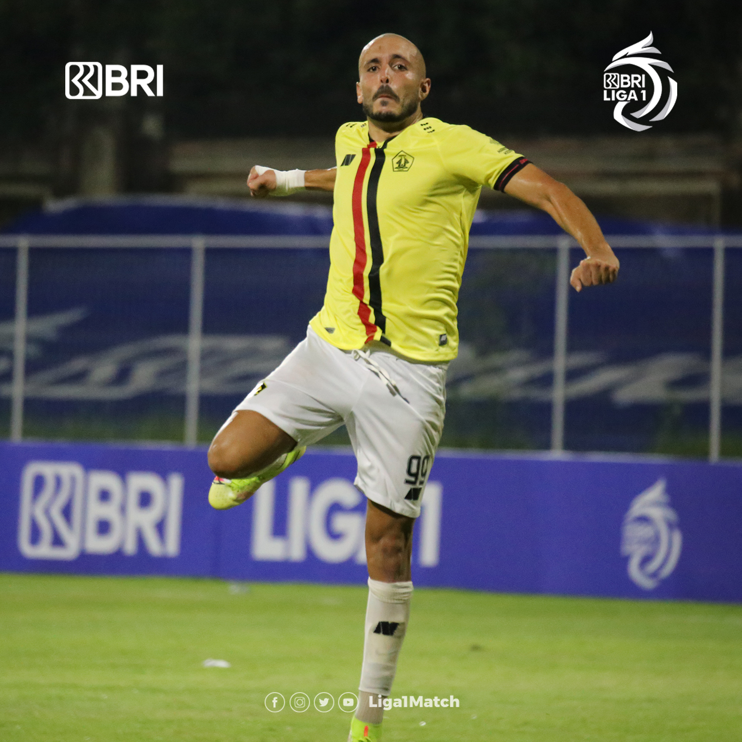 Striker Persik Youssef Ezzejjari