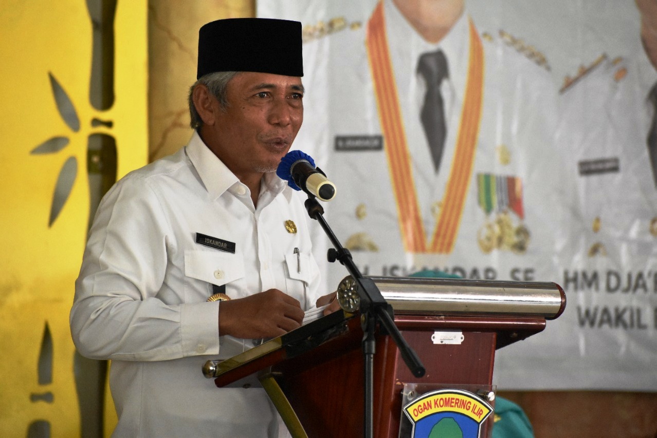 Bupati OKI, Iskandar.