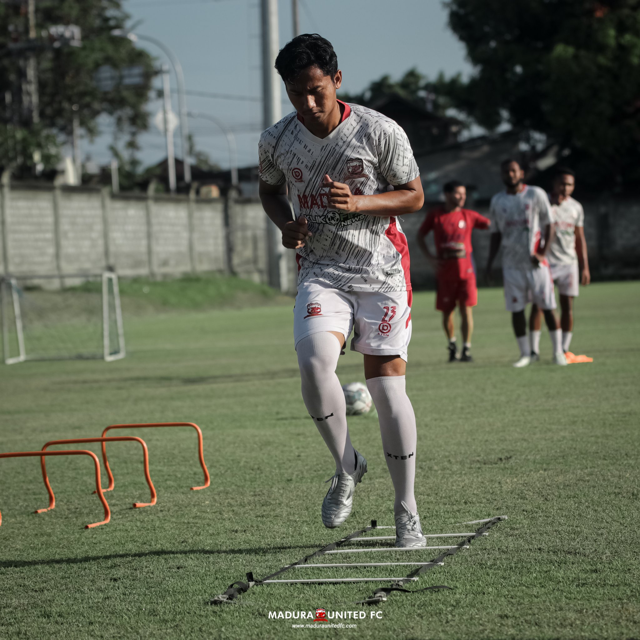 Sesi latihan Madura United