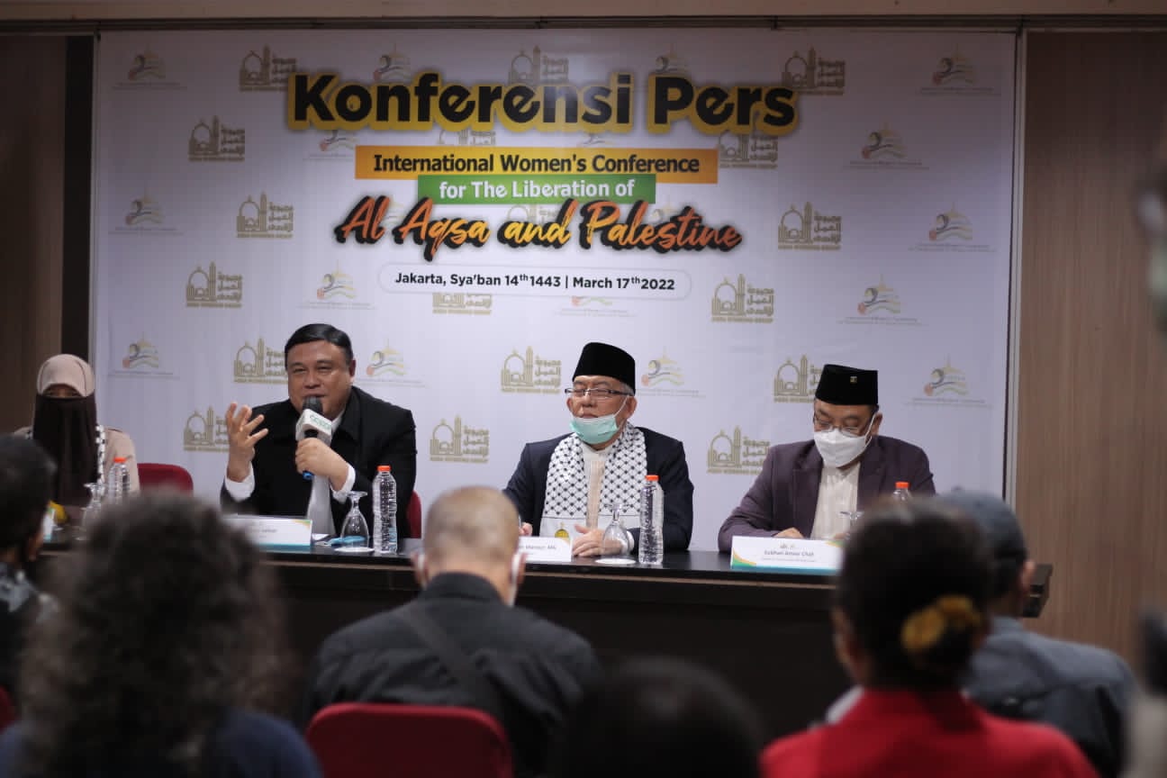 Konfrensi pers jelang International Women's Conference for the Liberation of Al Aqsa and Palestine (IWCLA). 