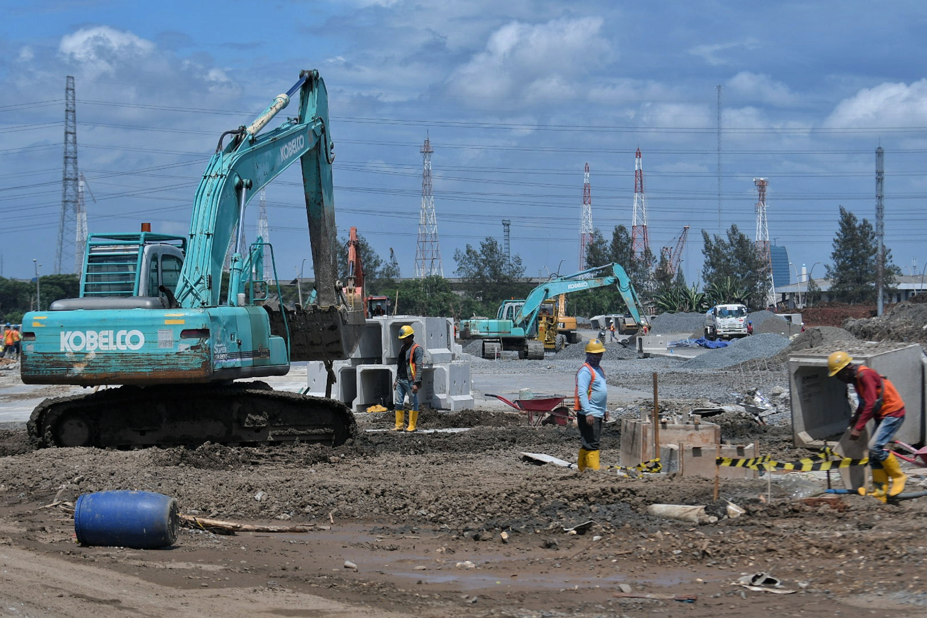 Dana Pembangunan Sirkuit Formula E Bengkak, Kontraktor: Faktor Struktur Tanah 