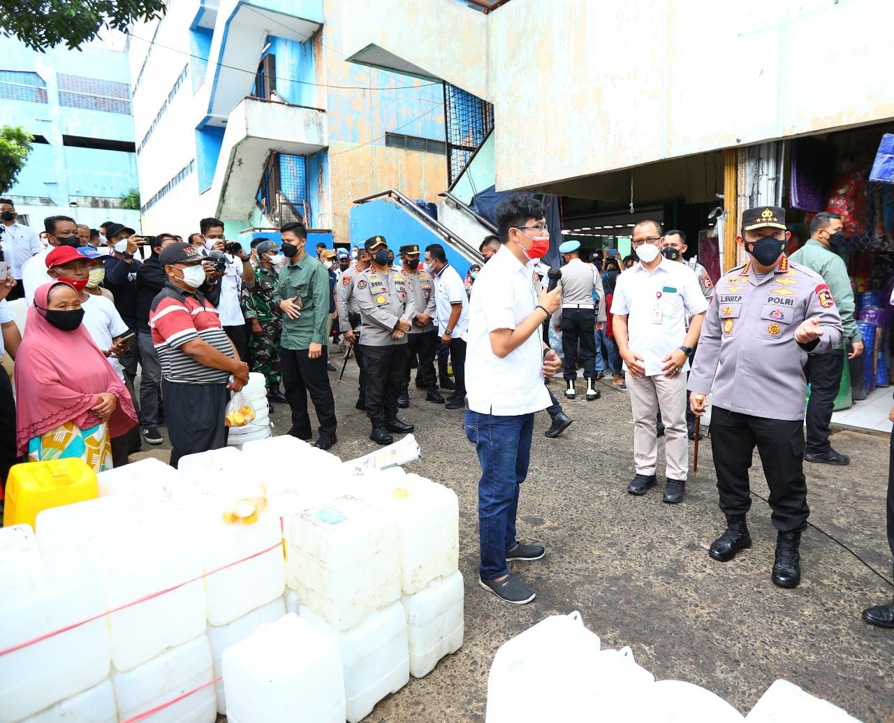 Kapolri Pastikan Jajaran Kepolisian Awasi Distribusi dan Harga Penjualan Minyak Goreng