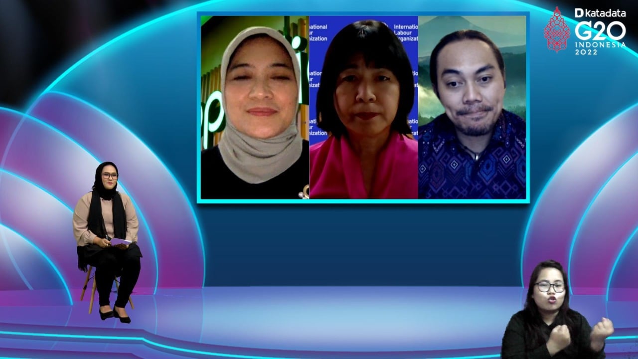 Webinar Katadata dengan tema 