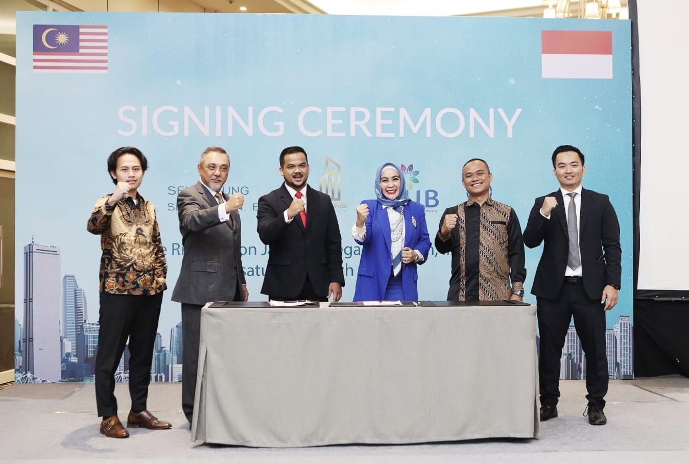 Penandatanganan MoU antara RA Land dan Manakeeb Grup-Senandung Putih SDN Bhd