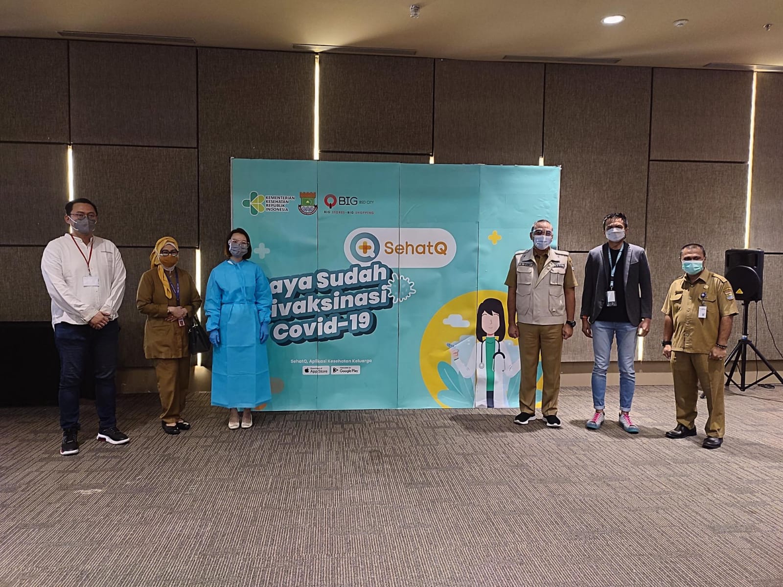 SehatQ mendirikan sejumlah sentra vaksinasi dan telah memberikan vaksin Covid-19 kepada 15.346 warga di Tanah Air.