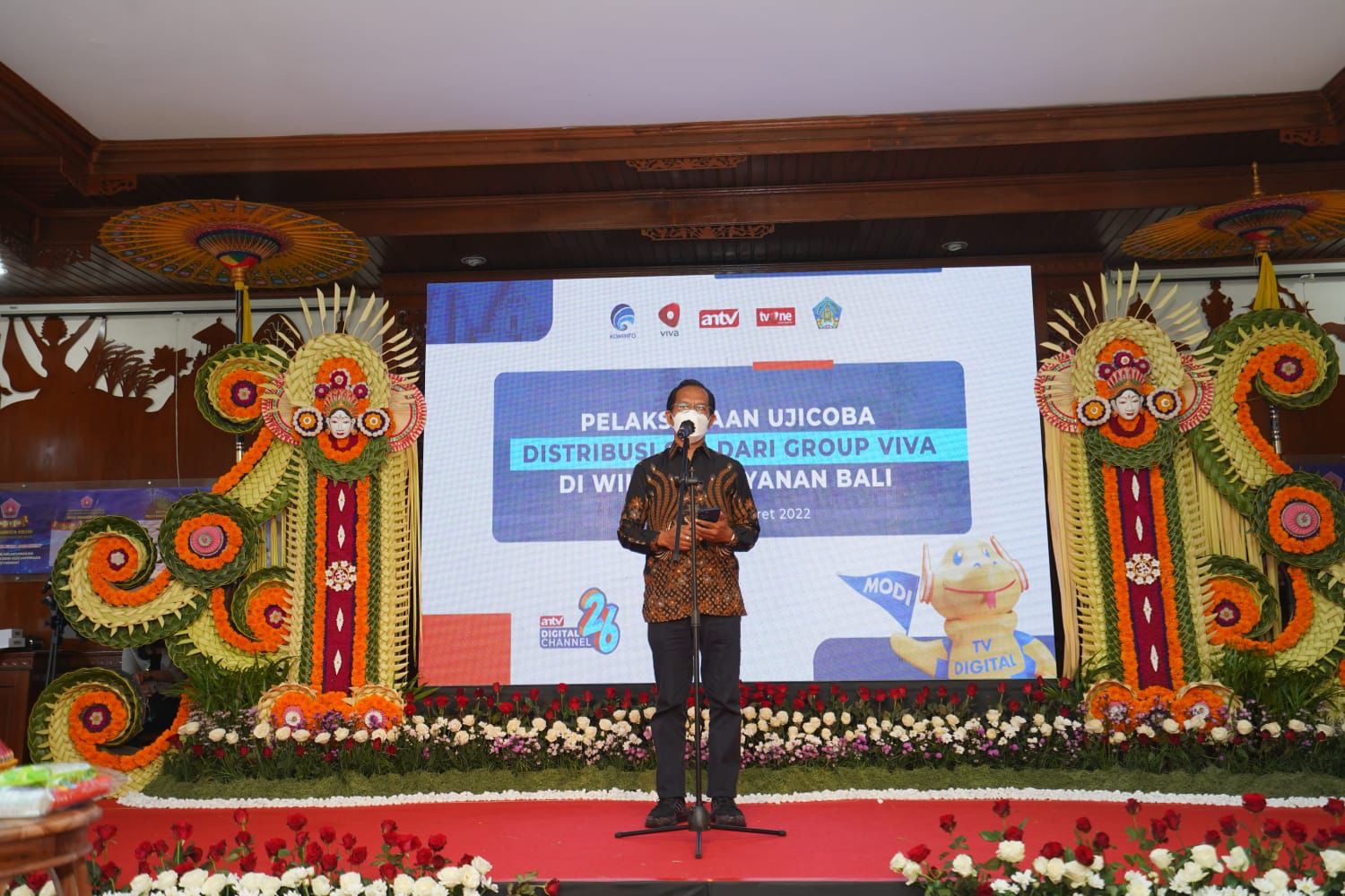 Stafsus Menkominfo Bidang Komunikasi Politik Philip Gobang