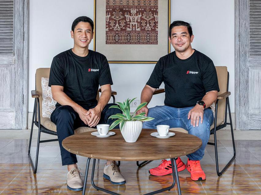Phil Opamuratawongse, Co-Founder & CEO Shipper (kiri) dan CEO Shipper Kanan Budi Handoko- Co-Founder & COO Shipper.