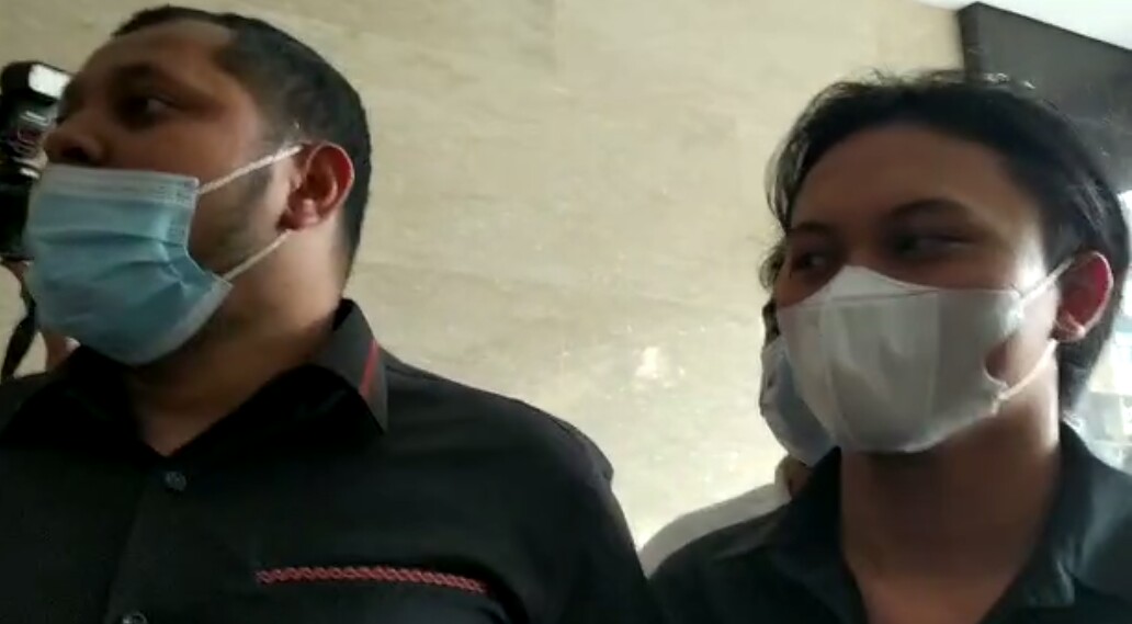 Rizky Febian saat memenuhi panggilam Bareskrim Polri