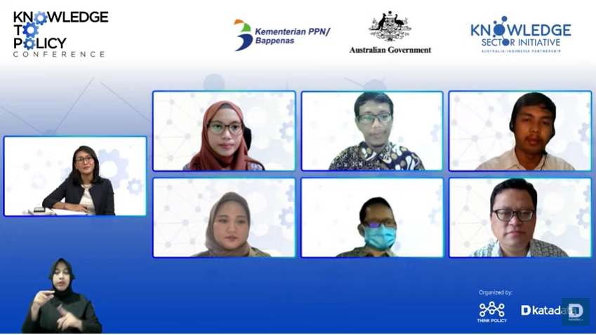 Webinar mengenai implementasi ekonomi hijau