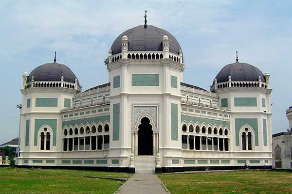 Restorasi Fungsi Masjid