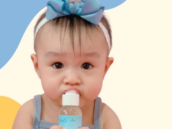 Chio essential summer breeze/fever and teething untuk membantu meredakan demam.