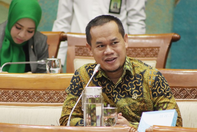 Anggota Komisi VII DPR RI Rofik Hananto. 