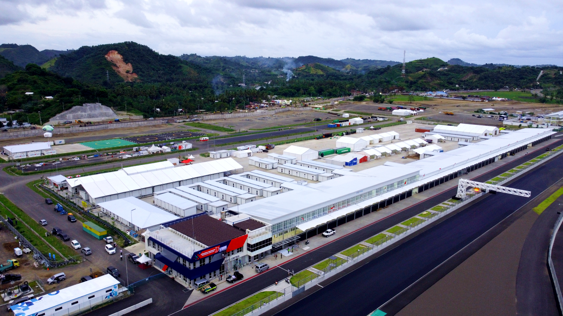 Modular Pit Building Sirkuit Mandalika