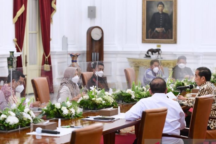 Presiden Jokowi bertemu dengan perwakilan petani kelapa sawit di Istana Merdeka Jakarta, Hari ini.