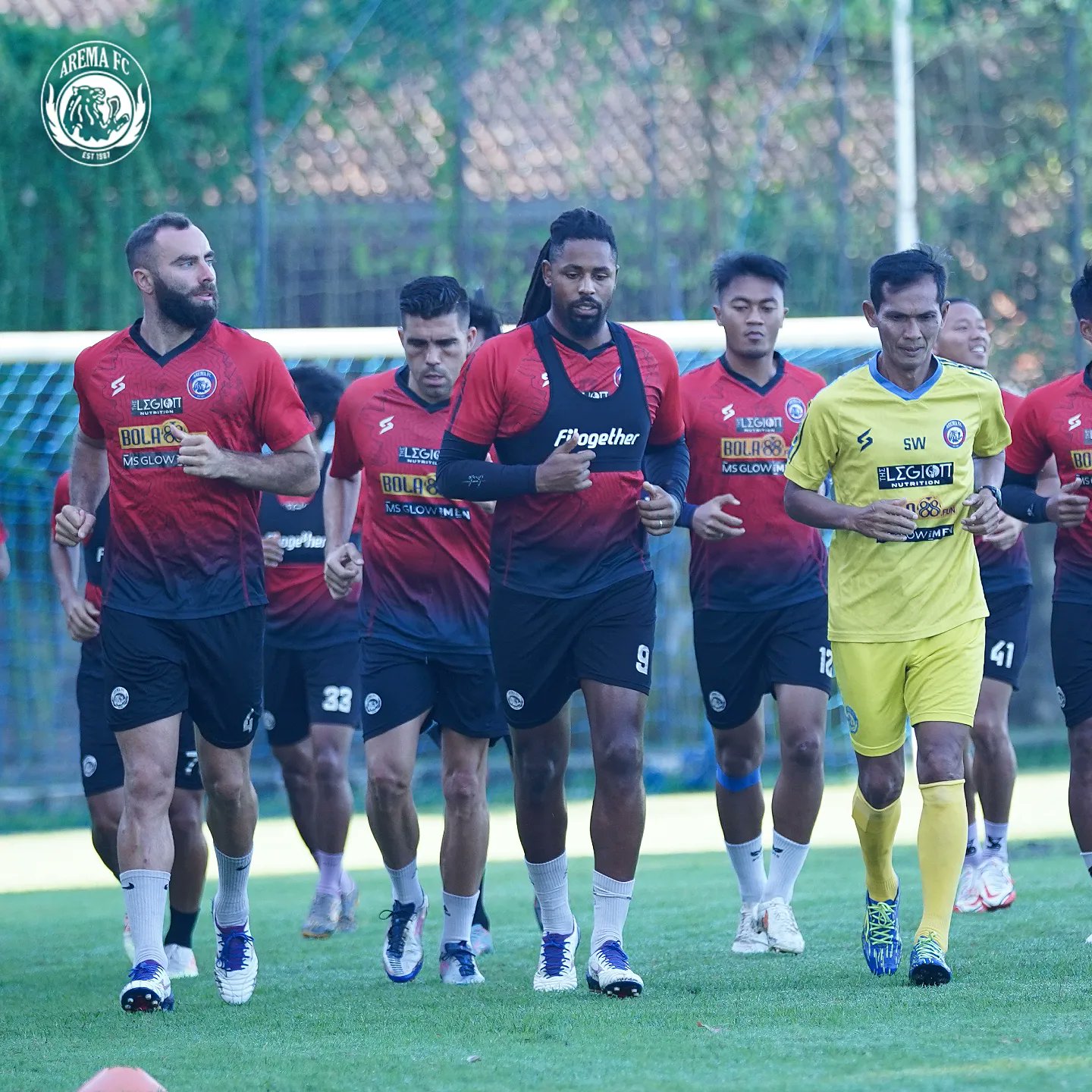 Skuad Arema FC tengah berlatih