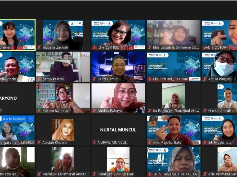 Kegiatan Pelatihan Literasi Digital dihadiri oleh sejumlah praktisi yang membawakan beragam materi pelatihan.