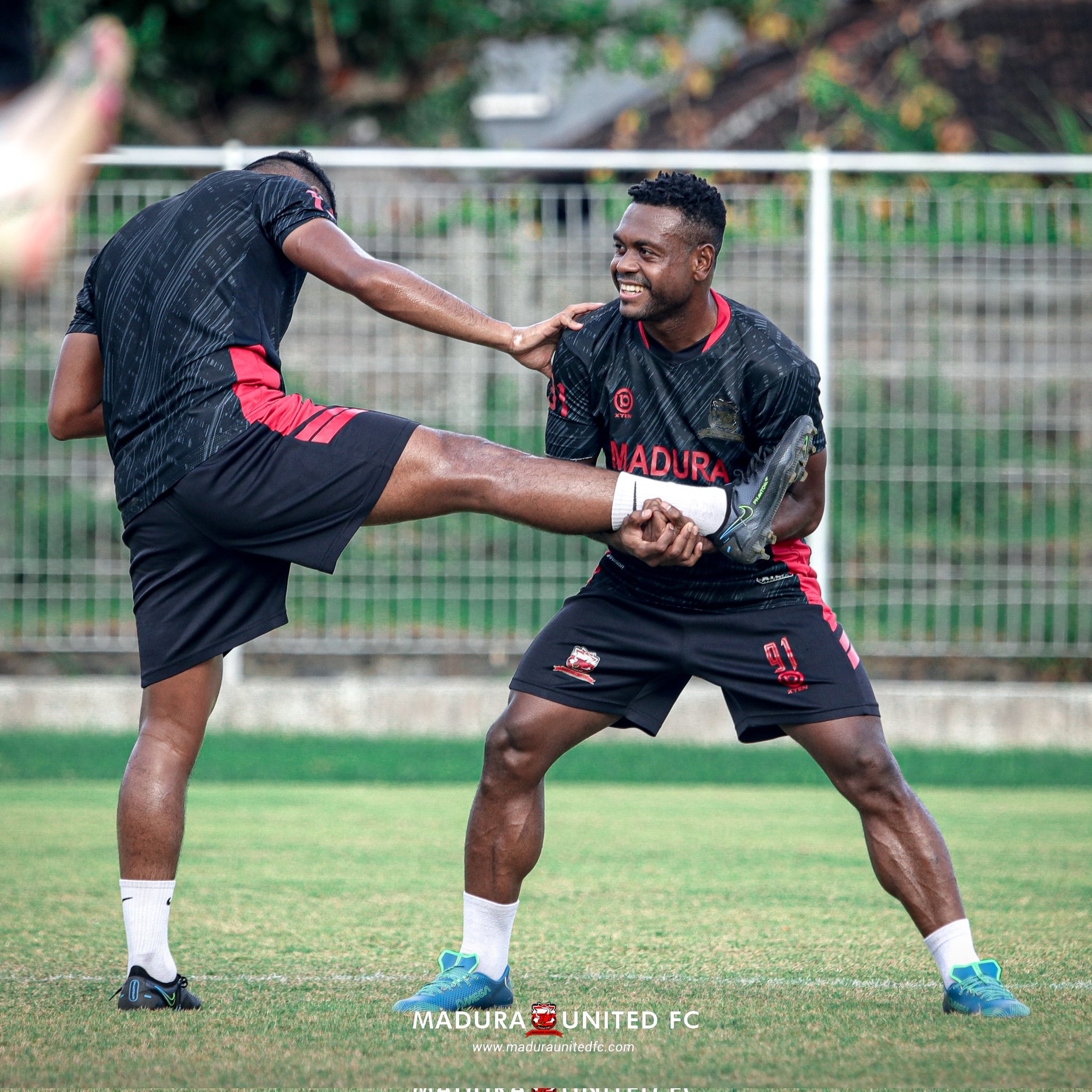Sesi latihan Madura United