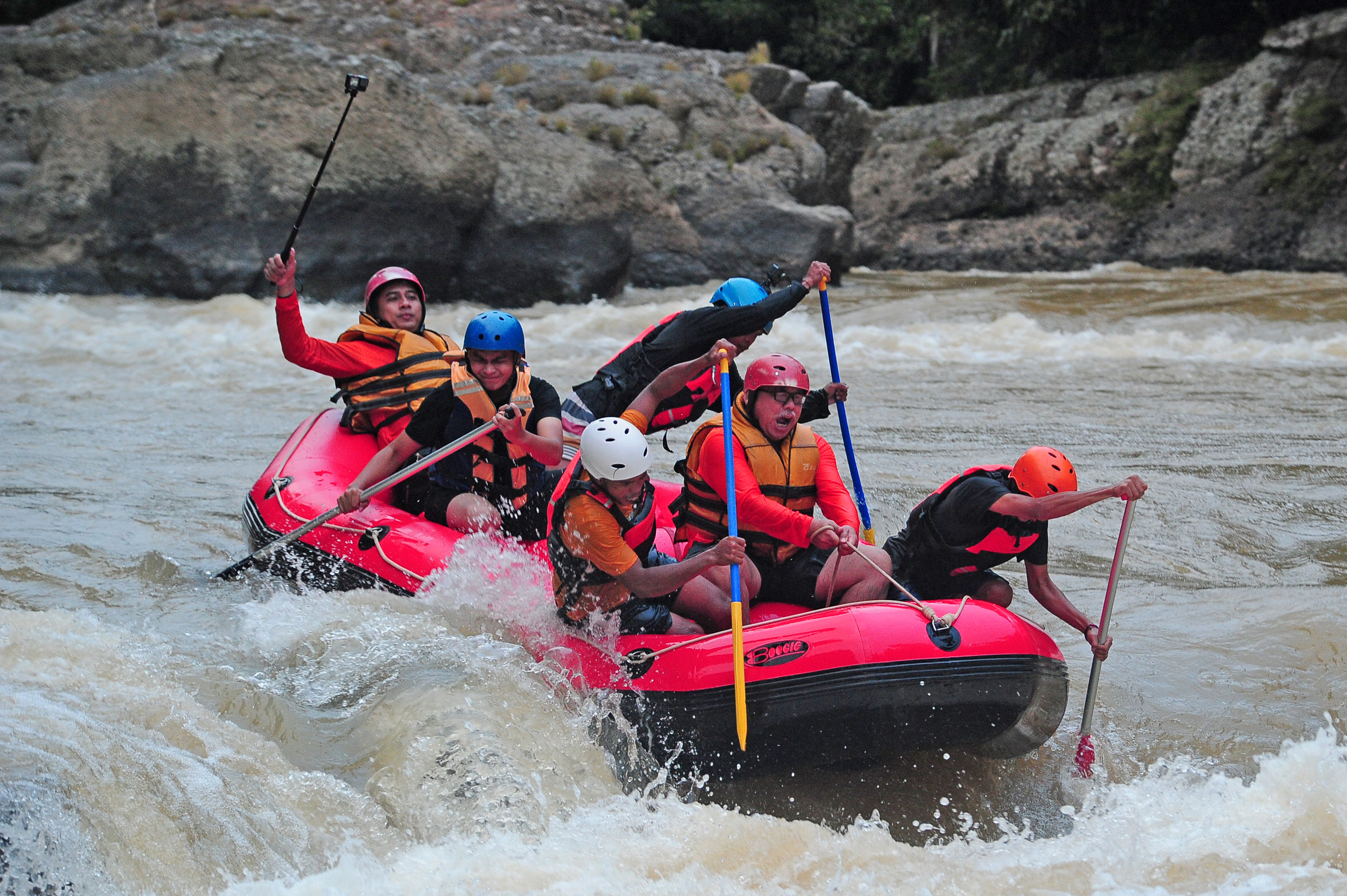 Buka Medan Rafting, Wali Kota Bobby Ingatkan Soal Kebersihan Sungai