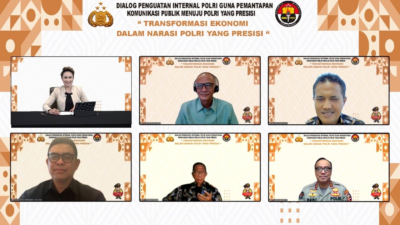Webinar Divisi Humas Polri secara daring, Kamis (31/3) siang