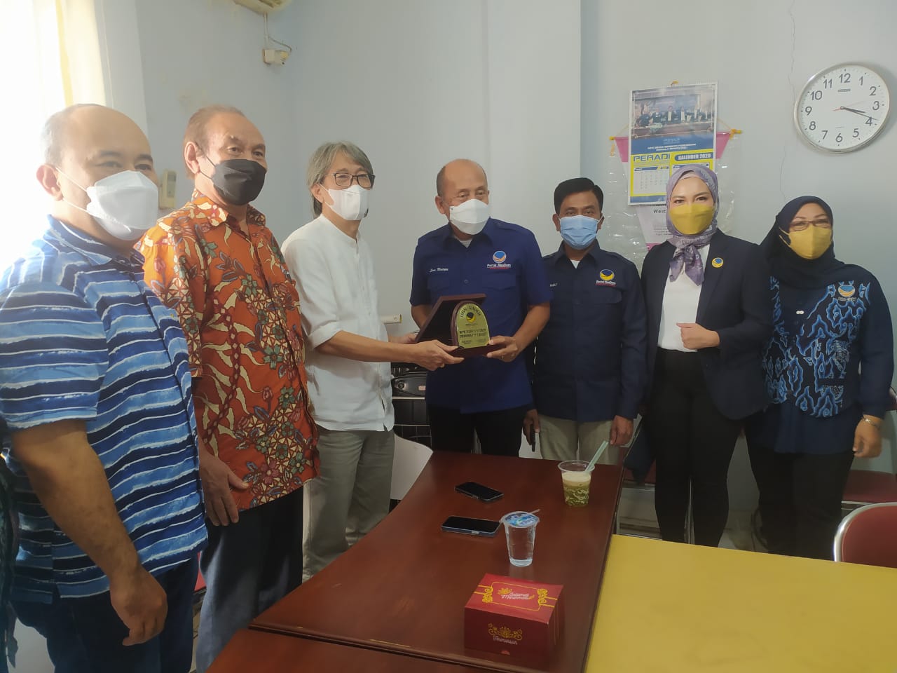 Pengurus NasDem Jawa Barat mengunjungi pengurus PGI-W Jabar