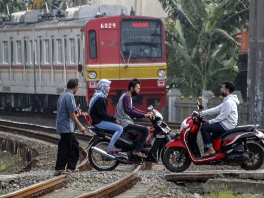 KAI Ajak Semua Pihak Tingkatkan Keselamatan di Perlintasan Sebidang