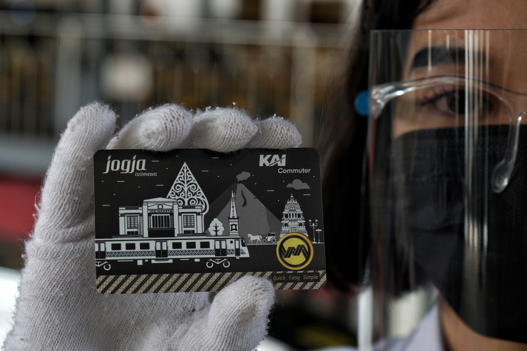 KRL Yogyakarta-Solo mulai hari ini, Kamis (9/3) layani 60% dari kapasitas.