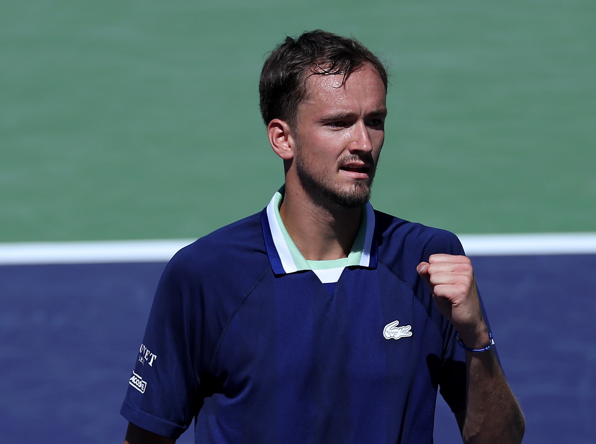 Reaksi petenis Rusia Daniil Medvedev setelah mengalahkan Tomas Machac dari Ceko di turnamen BNP Paribas Open, Indian Wells, California, AS. 