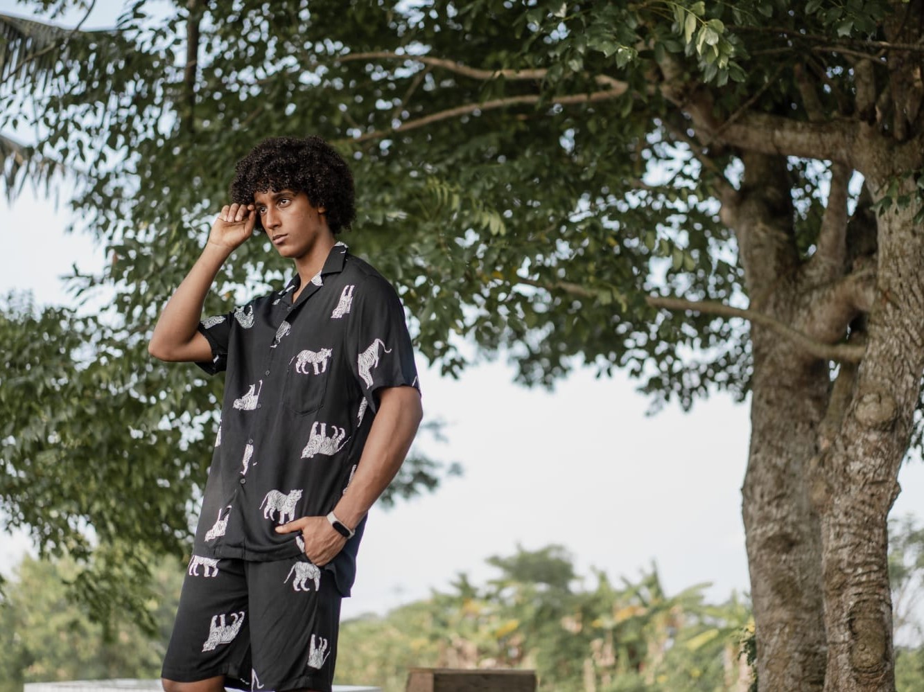 Karena semua produk pakaiannya dibuat langsung dari tangan pertama, membuat harga produk Freypv sangat ramah kantong masyarakat.