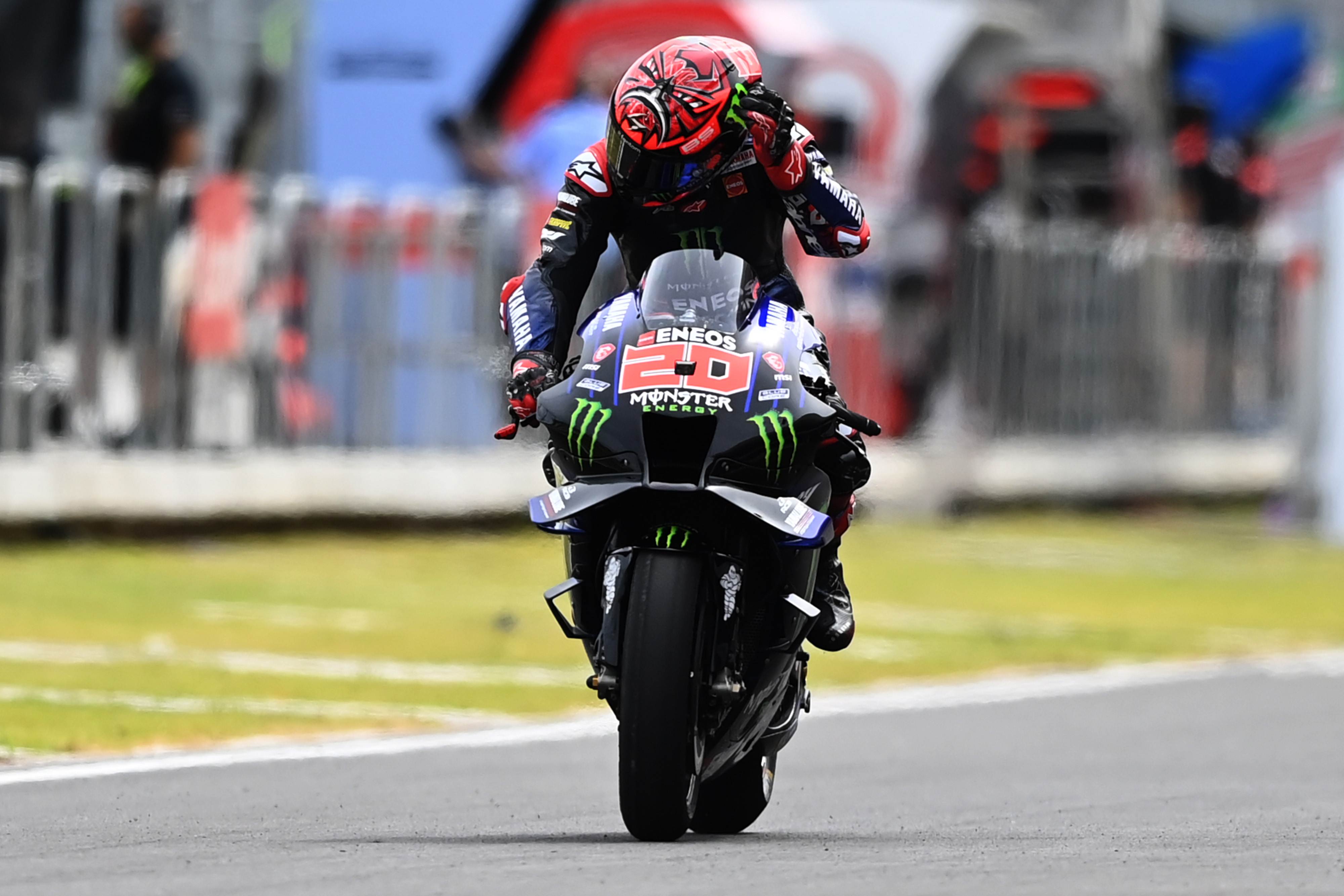 Pembalap Minster Enegry Yamaha Fabio Quartararo saat menjalani sesi kualifikasi di Gp Mandalika