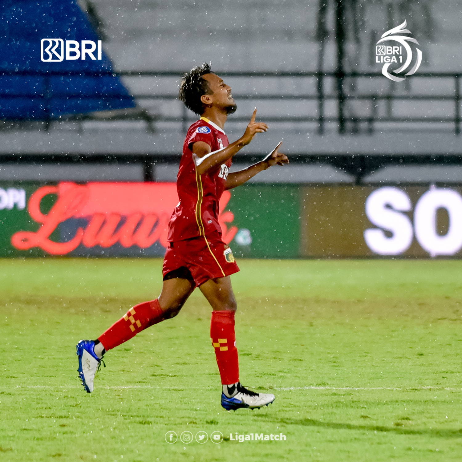 Muhammad Hargianto mencetak salah satu gol bagi Bhayangkara FC
