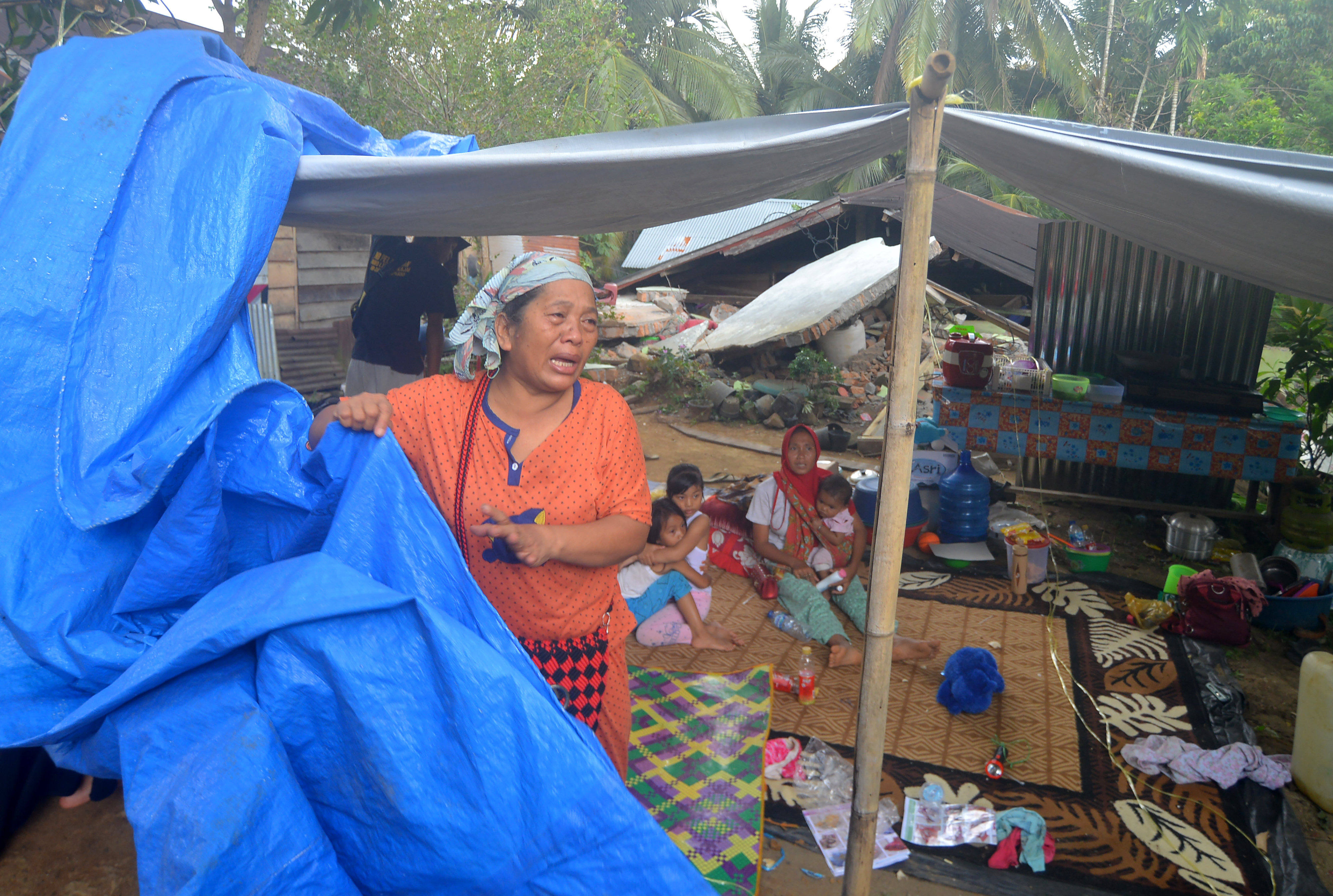 Pengungsi korban gempa di Pasaman Barat, Sumbar.