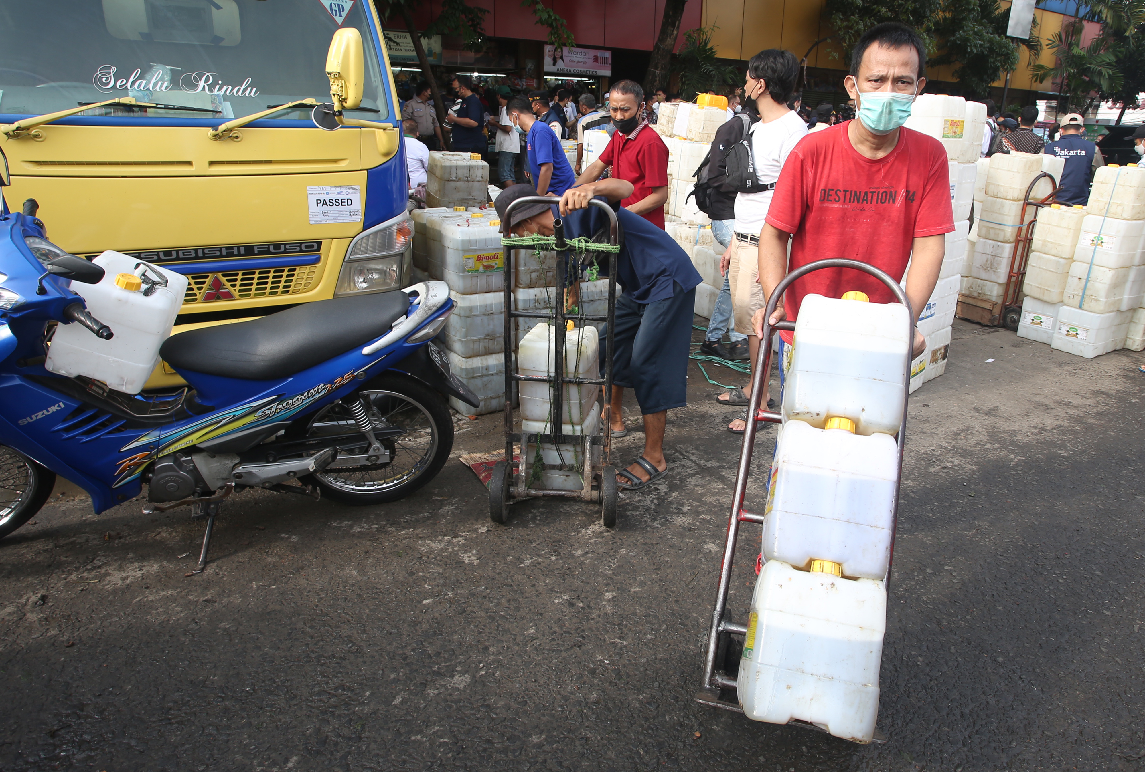 Atasi Kelangkaan Minyak Goreng, DKI Jakarta Lakukan Distribusi Dua Kali Sepekan ke Pasar 