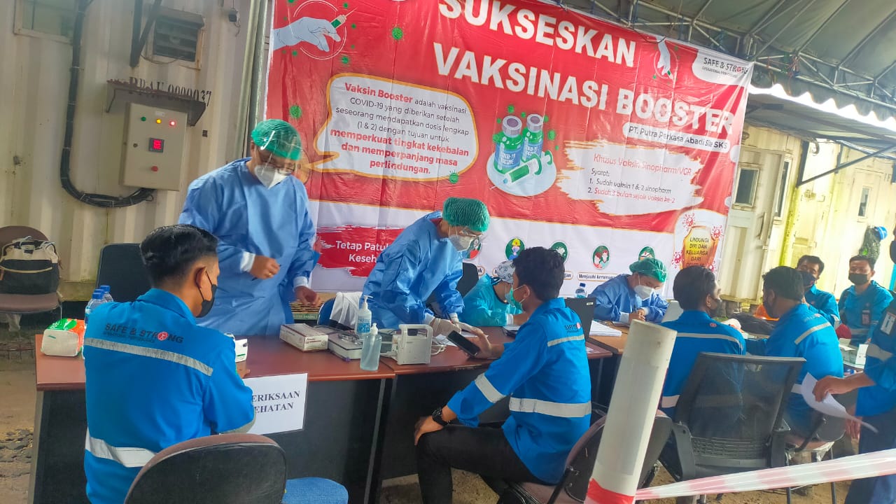 Sebanyak 200 karyawan PT. Putra Perkasa Abadi Site PT. Surya Kalimantan Sejati (SKS) menigikuti vaksinasi covid-19 booster di Kalteng.