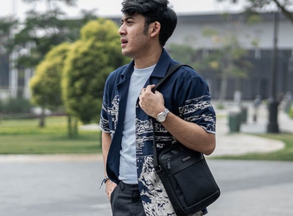 Tas menjadi salah satu produk unggulan Navy Club.