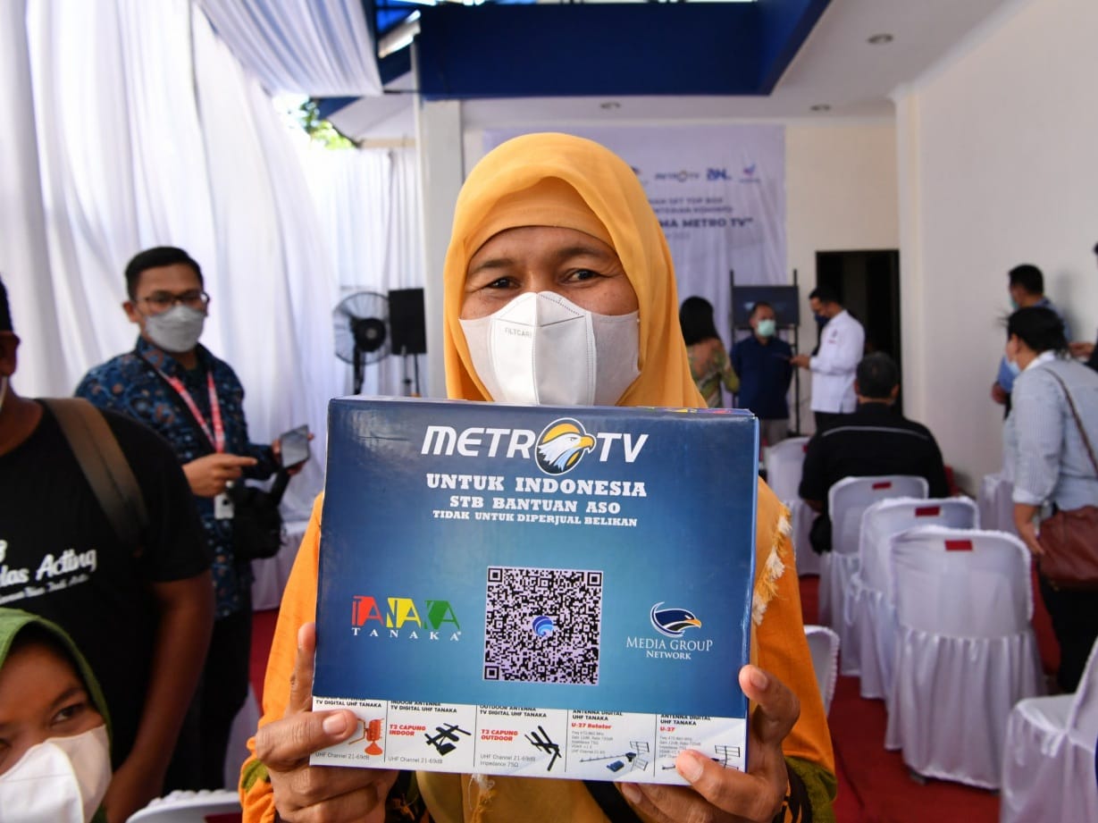 MetroTV dan Kominfo membagikan set box digital kepada masyarakat pra sejahtera di Aceh dan Kaltim, Selasa (15/3/2022)