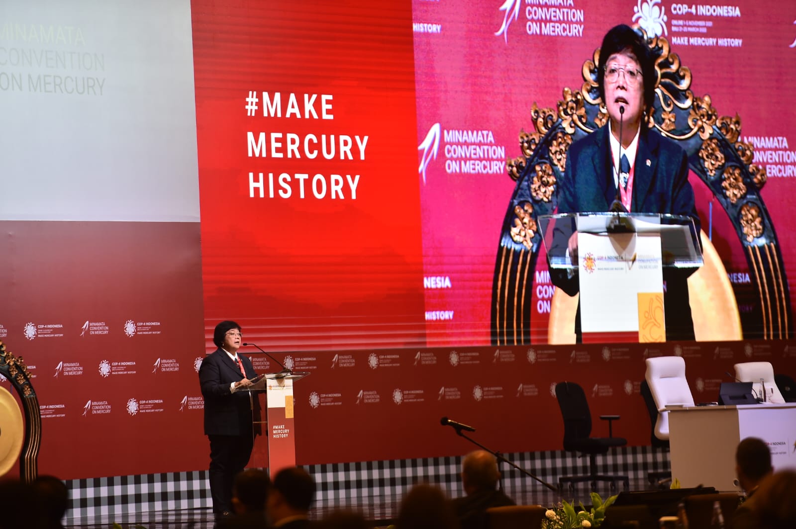 COP-4 Di BALI: Menteri Lingkungan Hidup dan Kehutanan Siti Nurbaya memberikan sambutan dalam acara COP-4.2 Minamata di Nusa Dua, Bali.
