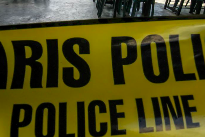 Hindari Sepeda Motor, Pengemudi Mobil Tabrak Separator Busway